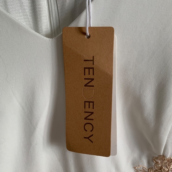 Bodycon Dress, White and Beige, never worn, size 44, zipper, slip - Picture 3 of 9